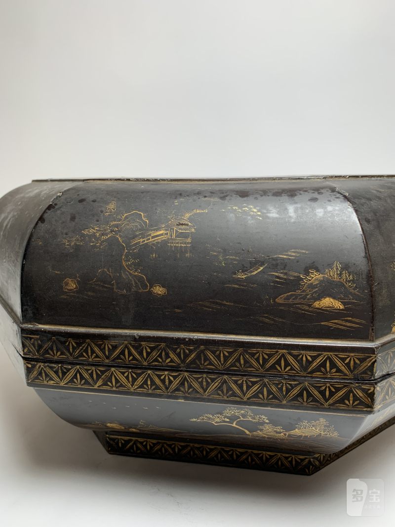 清乾隆 黑漆描金八宝山水楼阁纹大捧盒 - 图5